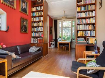 >|>|>|> PRACHTIGE set van 2 hoge Lundia boekenkasten! beschikbaar voor biedingen