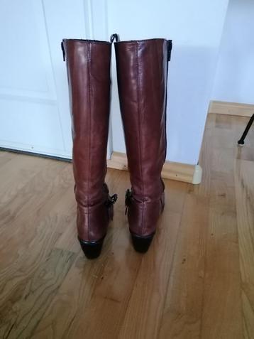 Donkerbruine Leren Laarzen  beschikbaar voor biedingen