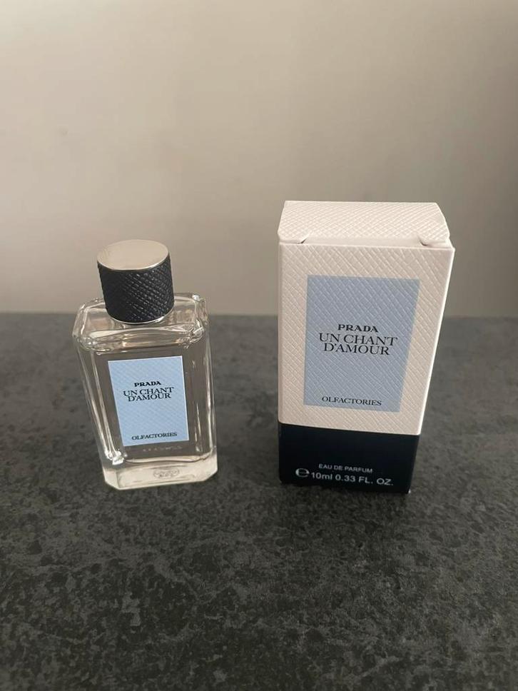 PRADA UN CHANT D'AMOUR Olfactories parfum 10ml, Verzamelen, Parfumverzamelingen, Nieuw, Miniatuur, Ophalen of Verzenden