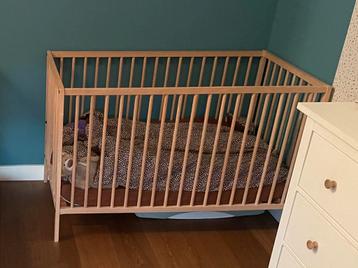 Ledikant Babypark lijkt op Sniglar + Aerosleep matras beschikbaar voor biedingen