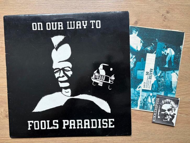 On Our Way to Fools Paradise LP Nederpunk 1986 Kikkerspuug, Cd's en Dvd's, Vinyl | Hardrock en Metal, Gebruikt, Ophalen of Verzenden