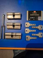 Veiligheidscilindersloten DOM, Ophalen of Verzenden, Gebruikt, IJzer, Slot