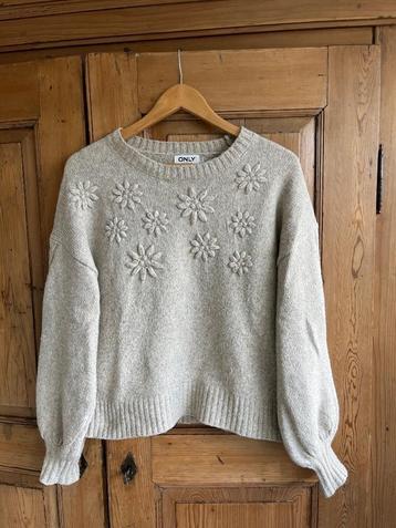 Only - mooie trui met bloemen, maat S   beschikbaar voor biedingen