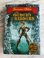 Geronimo Stilton - Het Geheim van de Ridders, Ophalen of Verzenden, Zo goed als nieuw