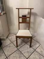 Antieke Bidstoel met Boekenvakje - Charme & Functionaliteit, Antiek en Kunst, Antiek | Meubels | Stoelen en Banken, Verzenden