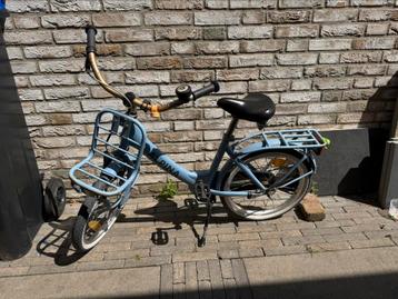 Gratis Kinderfiets 18 inch – Niet Mooi, Wel Rijdbaar!  beschikbaar voor biedingen
