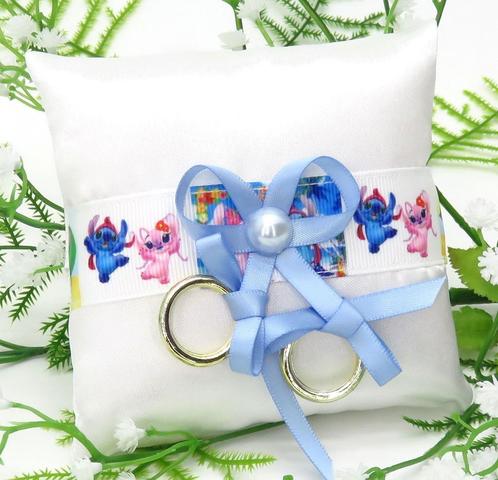 Prachtige honden ringkussentje met Stitch & Angel., Hobby en Vrije tijd, Feestartikelen, Nieuw, Versiering, Geboorte of Huwelijk