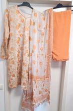 Wit abrikoze 3 delige feest pak  indiase slwar kameez, Kleding | Dames, Ophalen of Verzenden, Zo goed als nieuw, Wit, Overige typen