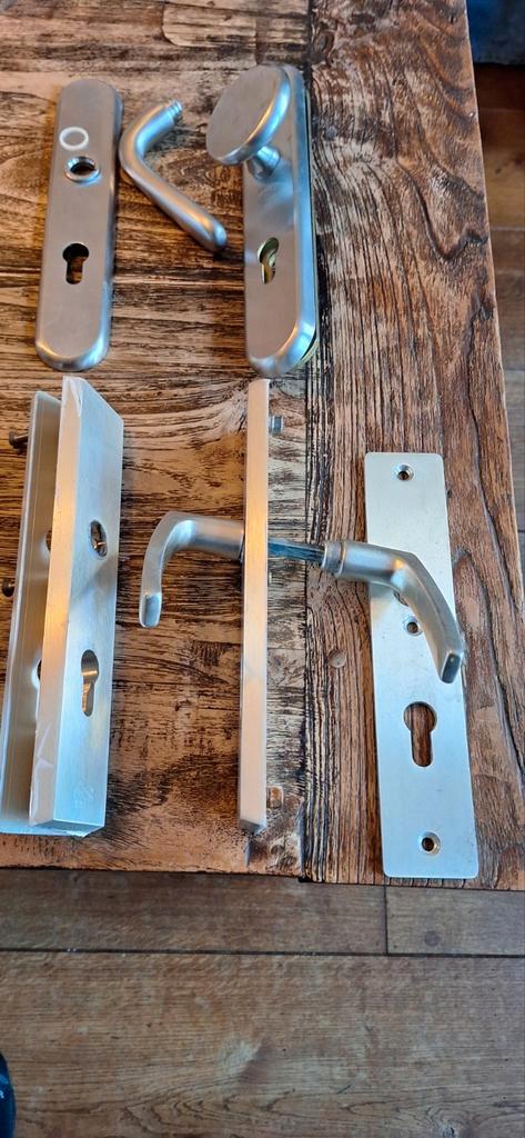 Diverse Deurbeslag Set - Klinken, Scharnieren, etc., Doe-het-zelf en Verbouw, Hang- en Sluitwerk, Gebruikt, Klink of Kruk, Rvs