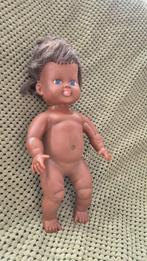 Vintage donkere pop, zwart gekleurd, Rubbertoys Italy. T7, Tweedehands verkoop, Tweedehands verkoop, Gebruikt, Ophalen of Verzenden
