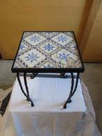 Smeedijzeren tafeltje, Ophalen