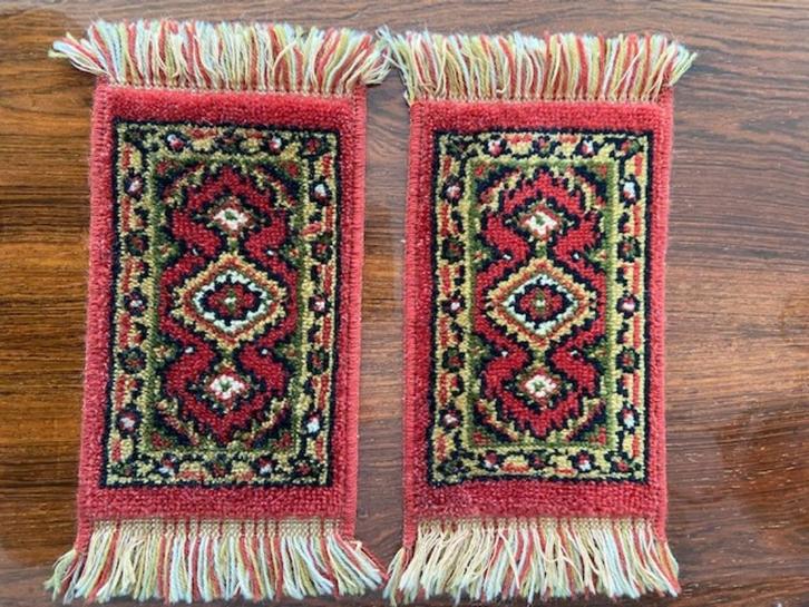 Perzische tafelkleedjes 9 stuks handgeknoopt, Antiek en Kunst, Antiek | Kleden en Textiel, Ophalen of Verzenden