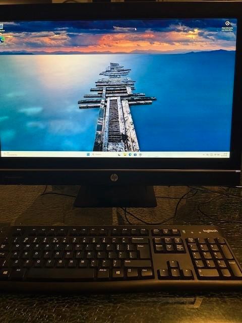 Hp Compact Elite 8300 All in One PC, Computers en Software, Desktop Pc's, Zo goed als nieuw, 3 tot 4 Ghz, SSD, 8 GB, Met videokaart