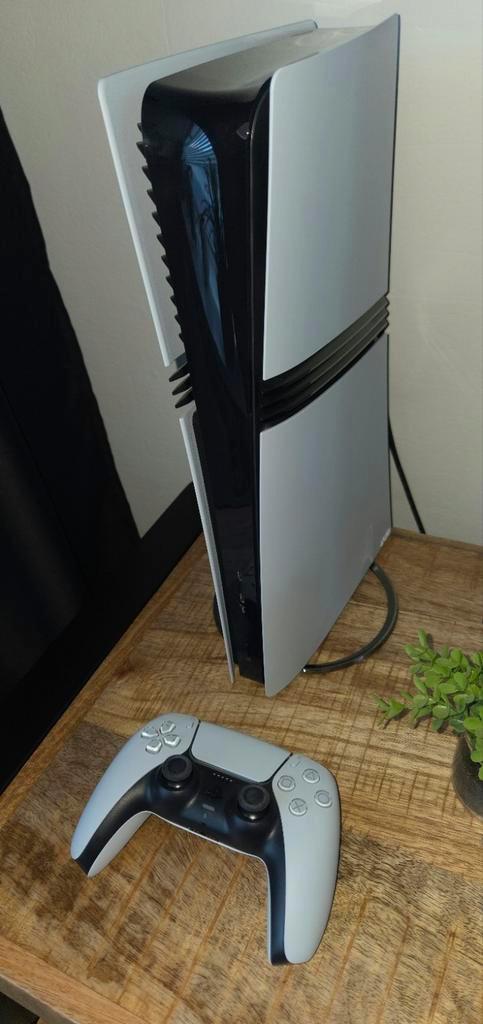 Playstation 5 pro z.g.a.n, Spelcomputers en Games, Spelcomputers | Sony PlayStation 5, Zo goed als nieuw, Ophalen of Verzenden
