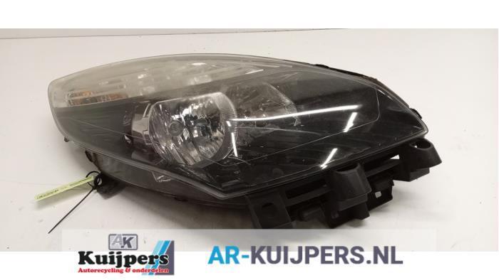 Koplamp rechts van een Renault Scenic, Auto-onderdelen, Verlichting, Renault, Gebruikt