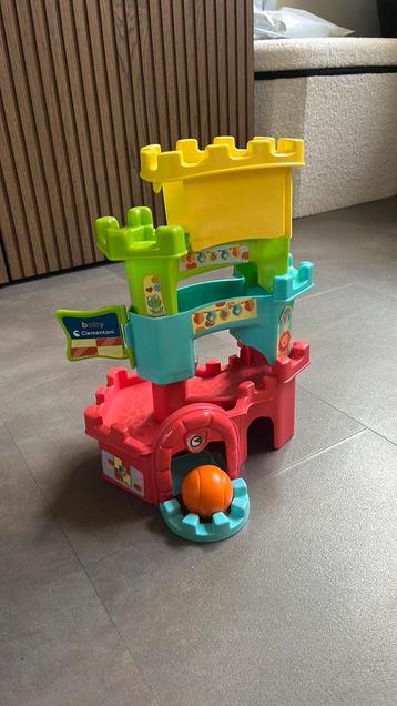 Clementoni kasteel – met balletje, leuk voor kleine kinderen beschikbaar voor biedingen