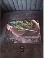 Het Zadelboek Tineke Dekker, Ophalen of Verzenden, Zo goed als nieuw