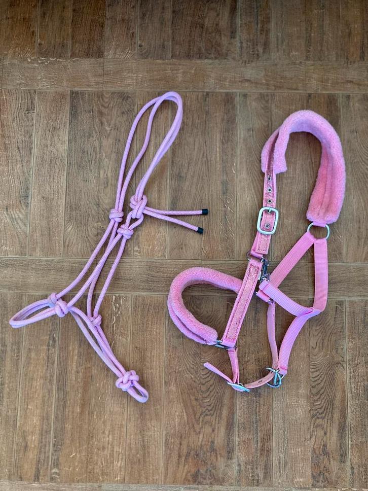 Roze halsters, schaar en Cowboy Magic Detangler 🩷, Dieren en Toebehoren, Paarden en Pony's | Overige Paardenspullen, Zo goed als nieuw