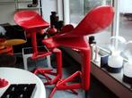 space age design Kartell krukken Spoon 2x rood vintage retro, Huis en Inrichting, Barkrukken, Ophalen, Kunststof, Gebruikt, 60 tot 90 cm