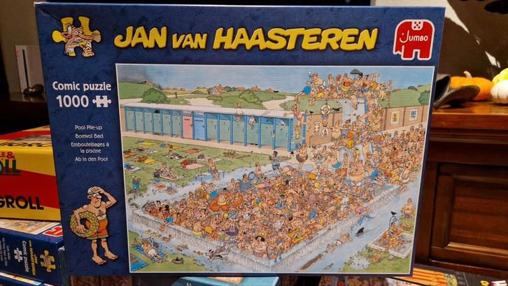 Jan van Haasteren 1000 bomvol bad, Hobby en Vrije tijd, Denksport en Puzzels, Zo goed als nieuw, 500 t/m 1500 stukjes, Ophalen