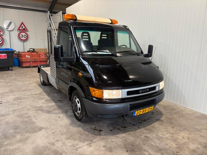 Iveco Daily 35C9/10/11CNG/13/15/14/17-D-V 2005, Auto's, Bestelauto's, Particulier, ABS, Radio, Trekhaak, Iveco, Diesel, Euro 4