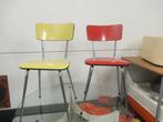 set formica stoelen jaren 60 vintage design retro rood geel, Huis en Inrichting, Stoelen, Gebruikt, Twee, Jaren 60 design vintage retro 1960s