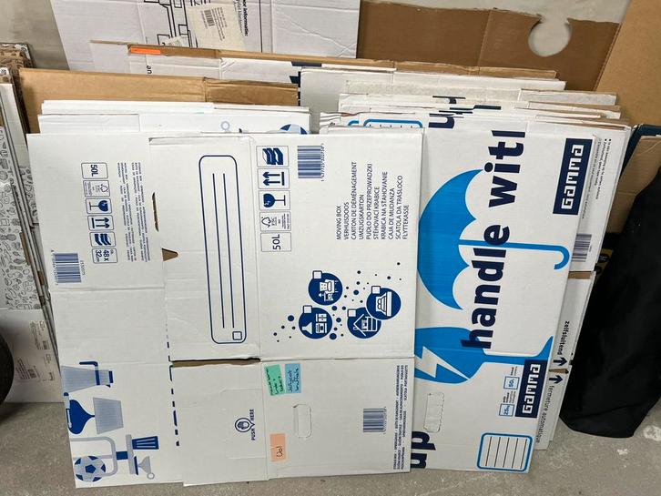 Verhuisdozen, Doe-het-zelf en Verbouw, Kratten en Dozen, Zo goed als nieuw, Doos, 50 tot 75 cm, 35 tot 50 cm, Minder dan 40 cm