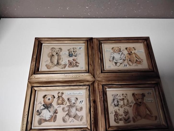 4 x leuke gezelige schilderij lijstjes met beren, Huis en Inrichting, Woonaccessoires | Lijsten, Zo goed als nieuw, Minder dan 50 cm