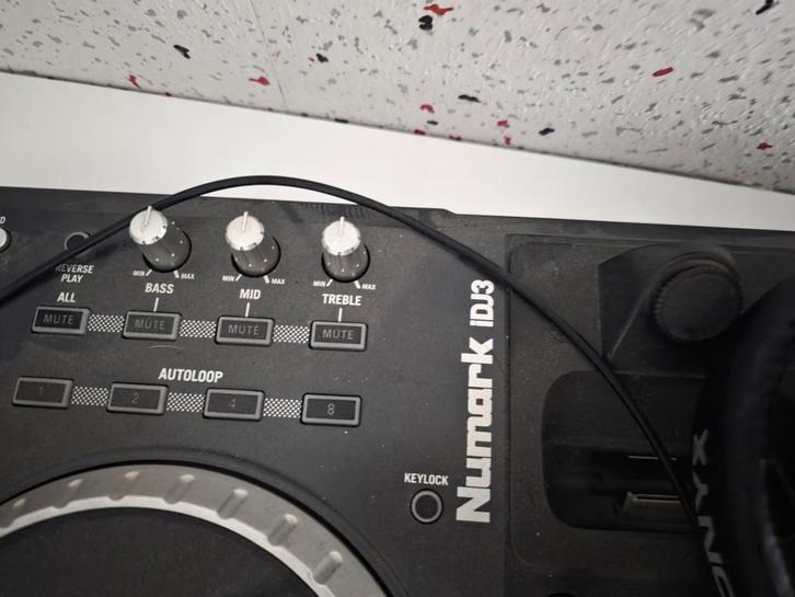 Numark iDJ3 DJ Controller, Muziek en Instrumenten, Dj-sets en Draaitafels, Gebruikt, Dj-set, Numark, Ophalen of Verzenden