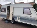 Beyerland vierpersoonscaravan – gezellig en compleet, Caravans en Kamperen, Caravans, Rondzit, Particulier, 4 tot 5 meter, Beyerland