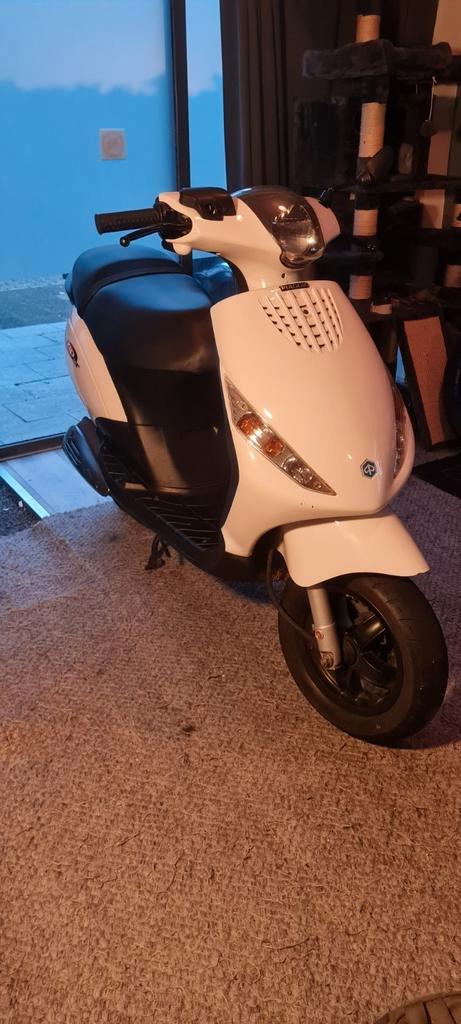 Piaggio Zip origineel 2 takt. 70cc, Fietsen en Brommers, Scooters | Piaggio, Gebruikt, Zip, Tweetakt, Ophalen of Verzenden