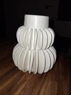 Bloomingville Vaasje Wit - Scandinavisch Design, Wit, Aardewerk of Porselein, Ophalen of Verzenden, Zo goed als nieuw