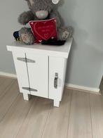 Nachtkastje, Huis en Inrichting, Slaapkamer | Nachtkastjes, Ophalen, Gebruikt, Hout, Minder dan 45 cm