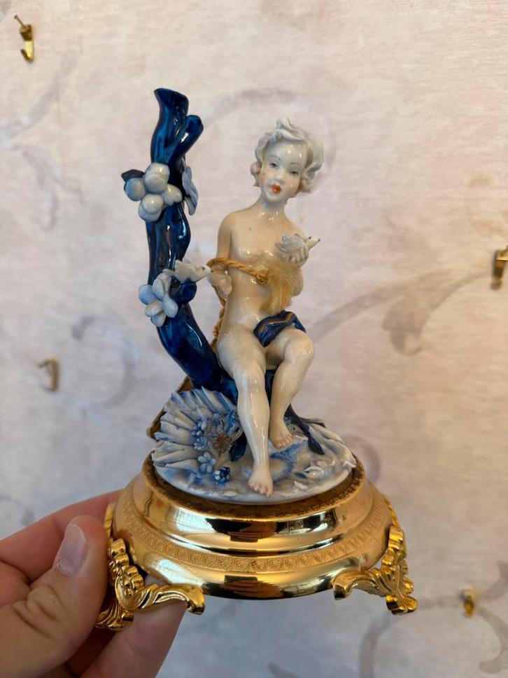 Capodimonte Beeld - Perfecte Staat!, Antiek en Kunst, Kunst | Beelden en Houtsnijwerken, Ophalen of Verzenden