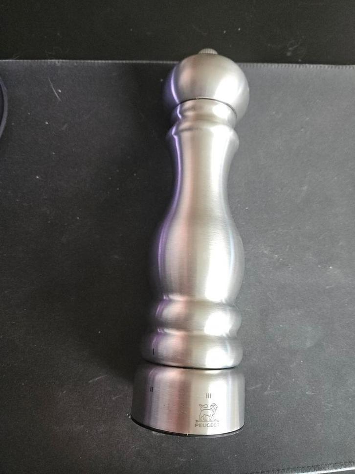 Zoutmolen Peugeot Paris U-Select Chef 22cm zilvergrijs nieuw, Huis en Inrichting, Keuken | Keukenbenodigdheden, Nieuw, Ophalen of Verzenden