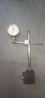 Meetklok met magneetstatief., Ophalen of Verzenden, Afstand