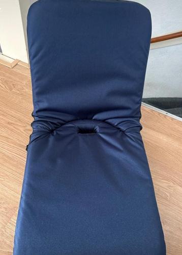 Scharnier stoel beschikbaar voor biedingen