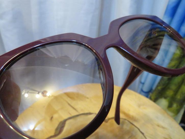 bordeaux SPR 14 W VIY-1L0 zonnebril Prada, Sieraden, Tassen en Uiterlijk, Zonnebrillen en Brillen | Heren, Gebruikt, Zonnebril