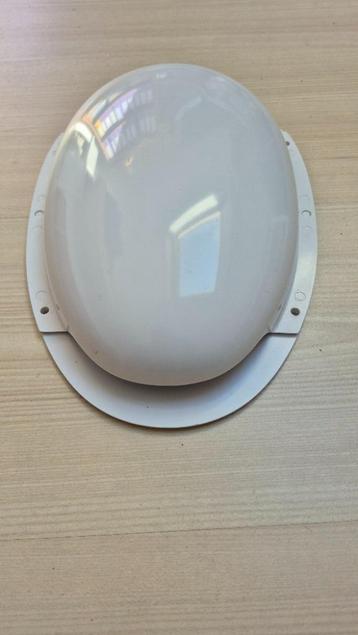 Ontluchtingskap beschikbaar voor biedingen