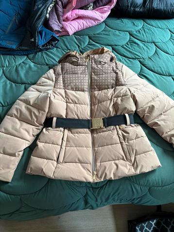 Winterjas N Brands x epplejeck (Nikkie) beschikbaar voor biedingen