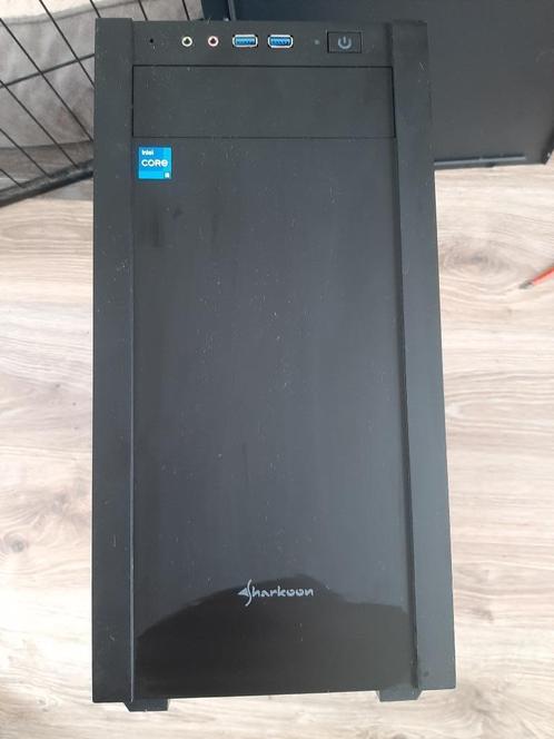 Sharkoon case pc behuizing, Computers en Software, Computerbehuizingen, Zo goed als nieuw, Ophalen
