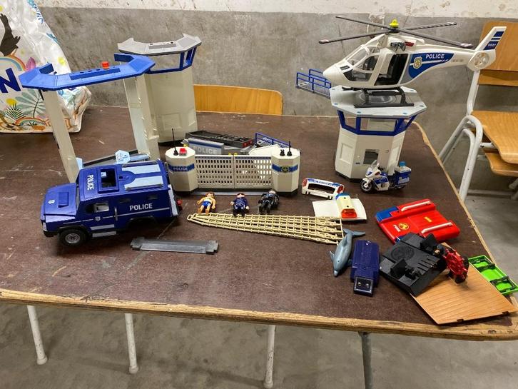 Playmobil politie bureau, helikopter end. Niet compleet!!, Kinderen en Baby's, Speelgoed | Playmobil, Gebruikt, Los playmobil