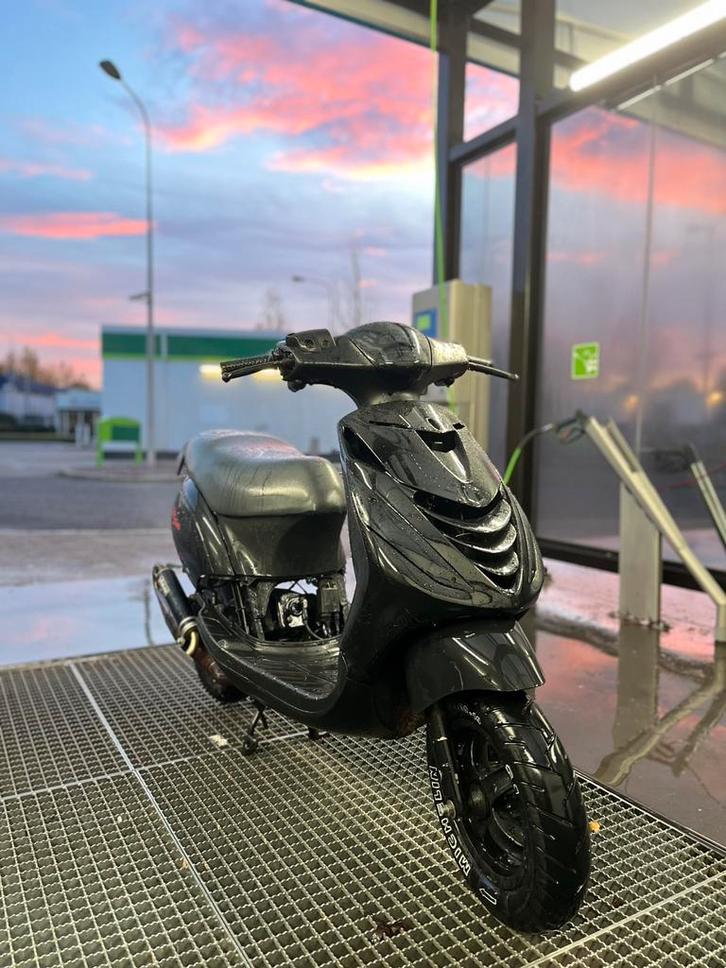 Zip 70 gereviseerd, Fietsen en Brommers, Scooters | Piaggio, Zo goed als nieuw, Zip, Tweetakt, Ophalen of Verzenden