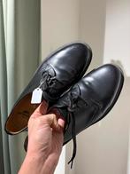 Dr Martens schoenen laag zwart 42, Zwart, Overige typen, Ophalen of Verzenden, Zo goed als nieuw