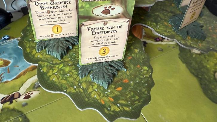 Everdell bladkaarthouders nieuwe kleur, Hobby en Vrije tijd, Gezelschapsspellen | Bordspellen, Nieuw, Ophalen of Verzenden