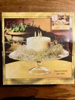 Taartschotel op voet, Ophalen, Gebruikt, Rond, Overige materialen