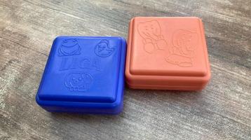 Twee Vintage Liga doosjes Overblijven PPSTK beschikbaar voor biedingen