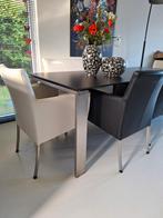 6 lederen stoelen en een eetbank, Huis en Inrichting, Ophalen, Gebruikt, Wit
