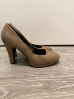 Beige/Taupe Schoen, Ophalen of Verzenden, Zo goed als nieuw, Beige, Instappers