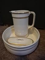 Antiek wastafelset met kan en zeepbakje, Ophalen